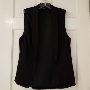 Never worn Trendy Vest from Korea!